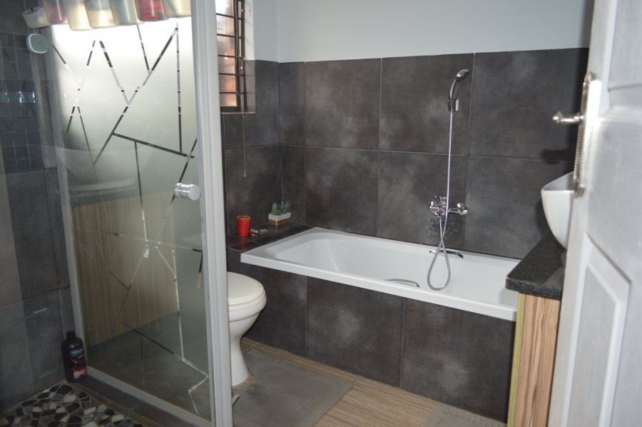 3 Bedroom Property for Sale in Doringkruin North West